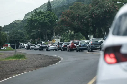 OSORIO, RS, BRASIL, 03.01.2026: Após acidente em Santo Antônio da Patrulha, 13km de consgestionamento foram registrados na freeway. (Foto:André Ávila/Agência RBS)<!-- NICAID(16197387) -->