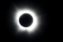 Total Solar Eclipse Stretches Across North America From Mexico To CanadaFORT WORTH, TEXAS - APRIL 8: The moon eclipses the sun on April 8, 2024 in Fort Worth, Texas. Millions of people have flocked to areas across North America that are in the "path of totality" in order to experience a total solar eclipse. During the event, the moon will pass in between the sun and the Earth, appearing to block the sun.   Ron Jenkins/Getty Images/AFP (Photo by Ron Jenkins / GETTY IMAGES NORTH AMERICA / Getty Images via AFP)Editoria: SCILocal: Fort WorthIndexador: RON JENKINSSecao: natural scienceFonte: GETTY IMAGES NORTH AMERICAFotógrafo: CONTRIBUTOR<!-- NICAID(15728809) -->