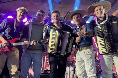 Kannemann com Chiquito e Bordoneio<!-- NICAID(16110986) -->