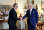 Em audiência com rei Charles III, Keir Starmer se torna o novo primeiro-ministro do Reino Unido