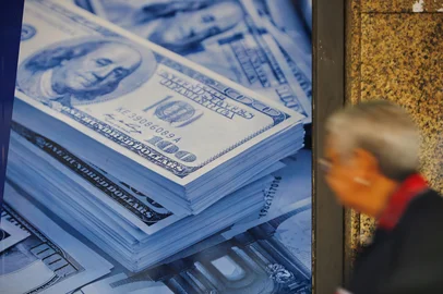 PORTO ALEGRE, RS, BRASIL, 06-06-2018: Fotos para matéria sobre a alta do Dólar na bolsa de valores (FOTO FÉLIX ZUCCO/AGÊNCIA RBS, Editoria de Notícias).<!-- NICAID(13585358) -->