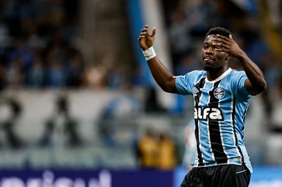 PORTO ALEGRE, RS, BRASIL, 10.05.2025: Grêmio e Bragantino. Brasileirão 2025. Fotos: Duda Fortes/Agencia RBSIndexador: Andre Avila<!-- NICAID(16034662) -->