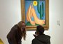 Gaúcha é surpreendida com pedido de casamento em frente a obra de artista que inspirou seu nome; veja vídeo