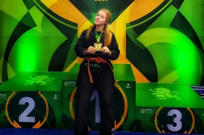 Caxiense conquista título no Campeonato Brasileiro de Jiu-Jitsu. Clara de Almeida Pasquali se sagrou campeã na categoria Infanto Juvenil. Disputas ocorreram no último final de semana, no Ginásio José Corrêa, em Barueri<!-- NICAID(16061574) -->