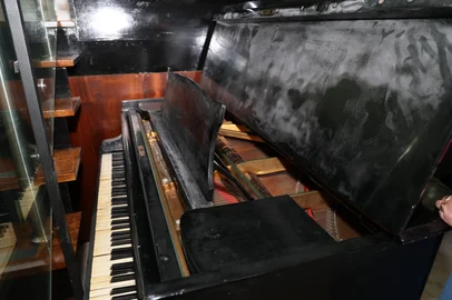 Piano alemão da Assembleia Legislativa será restaurado<!-- NICAID(16143390) -->