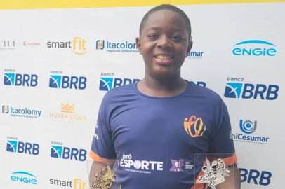 Atleta do projeto Lapidando Tenistas, de Vacaria, o jovem Vitor Moraes, o Vitinho, foi campeão de duplas e  vice-campeão de simples na categoria 12 anos do Banana Bowl, em São Paulo.<!-- NICAID(15701230) -->