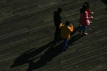 17/07/2023 - Porto Alegre, RS, Brasil - Clima após clicone semana começa com sol e frio em Porto Alegre. FOTO: Jonathan Heckler, Agência RBS<!-- NICAID(15484654) -->