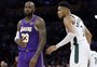 Antetokounmpo para LeBron no fim em triunfo dos Bucks; Durant se torna o 7º maior pontuador da NBA