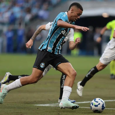 Grêmio x Santos, sétima rodada do Brasileirão 2025. Alysson. Fotos: Jefferson Boteba/Agencia RBSIndexador: jeff botega<!-- NICAID(16029664) -->