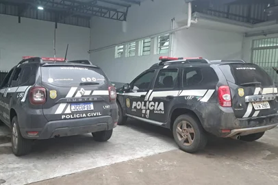 Polícia prende quatro pessoas envolvidas com tráfico de drogas em Antônio Prado e Ipê <!-- NICAID(16047503) -->