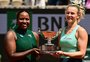 Kateřina Siniaková e Taylor Towsend são campeãs de duplas em Roland Garros