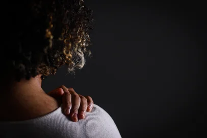 PORTO ALEGRE, RS, BRASIL, 02-02-2026: Imagens para ilustrar matérias sobre as crescentes ocorrências envolvendo violência contra a mulher e casos de feminicídios no Rio Grande do Sul. Foto: Bruno Todeschini/Agência RBS<!-- NICAID(16217387) -->
