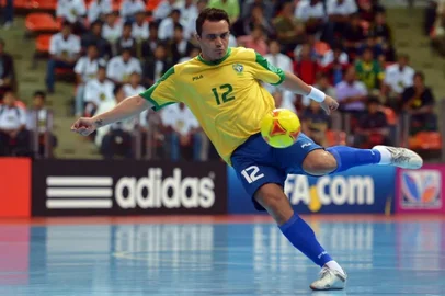 Eleito seis vezes o melhor do mundo, Falcão participará de jogo comemorativo em Caxias do Sul<!-- NICAID(15861776) -->