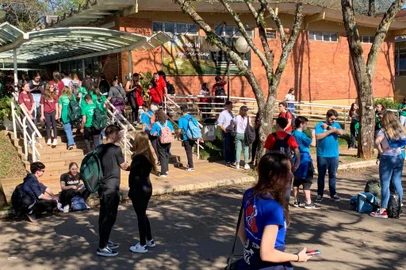 Vestibular de inverno da UPF reúne candidatos de mais de 250 municípios em Passo Fundo<!-- NICAID(15795623) -->