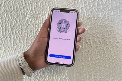 Agência RBS / RReprodução Carteira de trabalho digital<!-- NICAID(16164893) -->