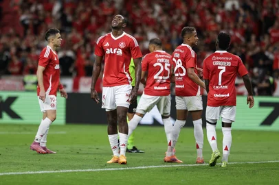 Renan Mattos / Agencia RBS PORTO ALEGRE, RS, BRASIL - 02-11-2025: Internacional enfrenta o Atlético-MG pela 31ª rodada do Campeonato Brasileiro, no Estádio Beira-Rio, em Porto Alegre. Foto: Renan Mattos/Agência RBS.<!-- NICAID(16159140) -->