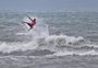 Etapa gaúcha do circuito brasileiro de surfe define quartas de final masculinas