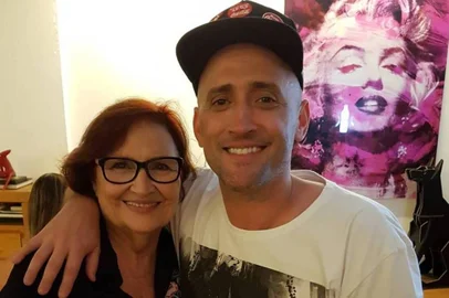 Paulo Gustavo e a mãe, Déa Lúcia Amaral<!-- NICAID(14748079) -->
