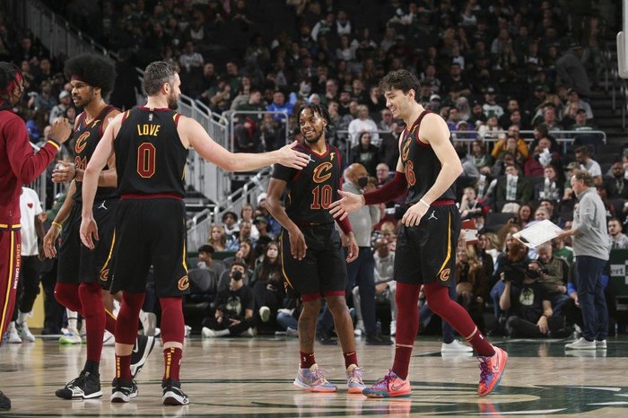 GARY DINEEN / NBAE / GETTY IMAGES / GETTY IMAGES VIA AFP