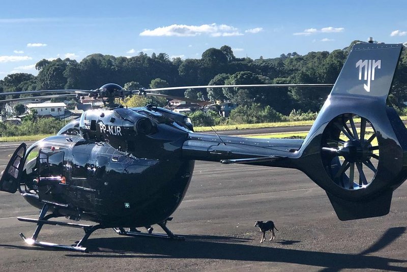 Helicóptero de Neymar chega em Canela com doações para desabrigados pela chuva no RS.<!-- NICAID(15758061) -->