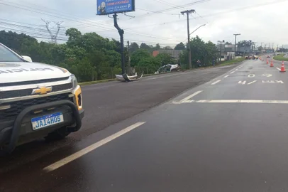Homem morre e outros quatro ficam feridos em acidente na RS-239, em Sapiranga<!-- NICAID(15910639) -->