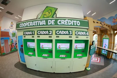 Turma da Mônica ajuda com educação financeira no Sicredi<!-- NICAID(16143735) -->