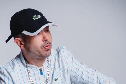 O rapper caxiense volta como artista solo. Depois de oito anos vai lançar um novo disco, em 29 de março.O lançamento de agora se chama " Vivências & Negócios", música que conta com a participação de uns dos mais importantes Rappers do Brasil, DON L, do nordeste e também conta do KIEL MC, de Santa Catarina.A musica sera lançada em todas as plataformas digitais no dia 29 de março.<!-- NICAID(15714103) -->