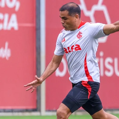 Mercado de volta aos treinos<!-- NICAID(16041386) -->