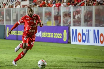 Atacante Victor Andrade chega do Vila Nova para ser o quarto reforço do Juventude na janela de meio do ano da Série B.<!-- NICAID(15460433) -->