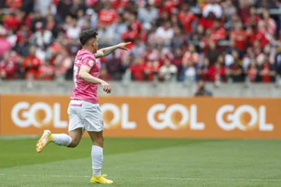 Porto Alegre, RS, Brasil, 09/10/2022 - Internacional vs Goiás pelo Campeonato Brasileiro Série A 2022 - Foto: Jefferson Botega/Agência RBSIndexador: Jeff Botega<!-- NICAID(15230755) -->