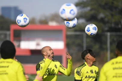 Patrick, Inter