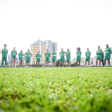 Imagens do último treino das gurias em preparação para o jogo contra o Sport. A partida será amanhã (07), às 15h, no Alfredo Jaconi.<!-- NICAID(16054247) -->