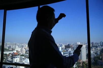 PORTO ALEGRE,RS,BARSIL.13,06,2025.Organização criminosa, que se especializou em vitimar médicos, se utilizando senha gov.(RONALDO BERNARDI/AGENCIA RBS).<!-- NICAID(16058956) -->