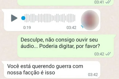 *A PEDIDO DE BRUNA VIESSERI* Em "golpe da facção", supostas lideranças do tráfico ameaçam comerciantes e exigem dinheiro. Mensagem foi recebida no WhatsApp por estabelecimento localizado no bairro Cidade Baixa, em Porto Alegre. Foto: Arquivo Pessoal/Arquivo Pessoal<!-- NICAID(15109083) -->