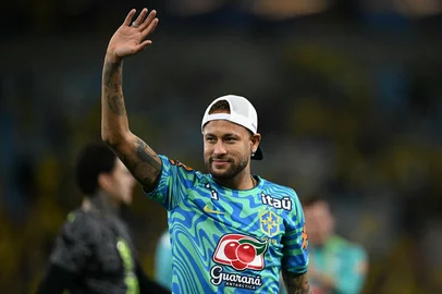 Mauro PIMENTEL / AFP Brazil's forward Neymar acknowledges fans at the end of the international friendly football match between Brazil and Panama at the Maracana stadium in Rio de Janeiro, Brazil on May 31, 2026. (Photo by Mauro PIMENTEL / AFP)Editoria: SPOLocal: Rio de JaneiroIndexador: MAURO PIMENTELSecao: soccerFonte: AFPFotógrafo: STF<!-- NICAID(16297720) -->
