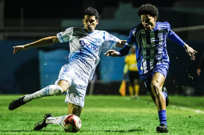 Glória venceu o Esportivo por 2 a 1, pela Divisão de Acesso, 8ª rodada da primeira fase. Jogo no Altos da Glória, em Vacaria.<!-- NICAID(16357530) -->
