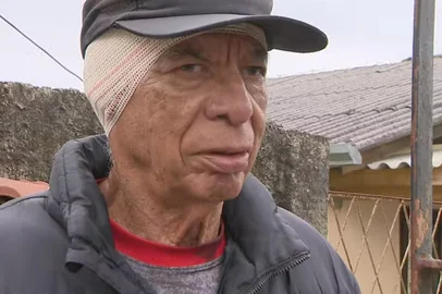 Idoso de 84 anos é atacado por pitbulls em Porto Alegre: "Vi a morte de perto"<!-- NICAID(15888140) -->