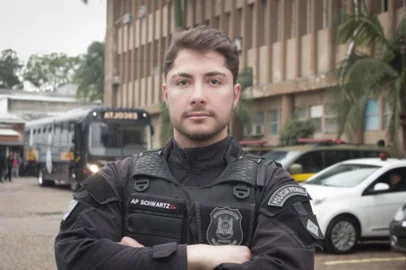 Mateus Schwartz dos Anjos, 31 anos, assumiu como titular da Superintendência dos Serviços Penitenciários (Susepe). A nomeação, feita pelo governador Eduardo Leite, foi publicada no Diário Oficial do Estado de terça-feira (10/1).<!-- NICAID(15319470) -->
