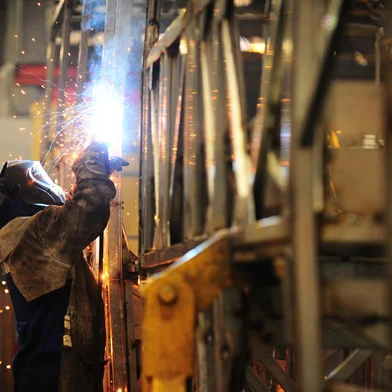 CAXIAS DO SUL, RS, BRASIL, 29/03/2023. Dados de fevereiro do Caged apontam que indústria foi o setor que mais gerou empregos em Caxias do Sul. Na foto, linha de produção da Marcopolo. (Porthus Junior/Agência RBS)<!-- NICAID(15388721) -->