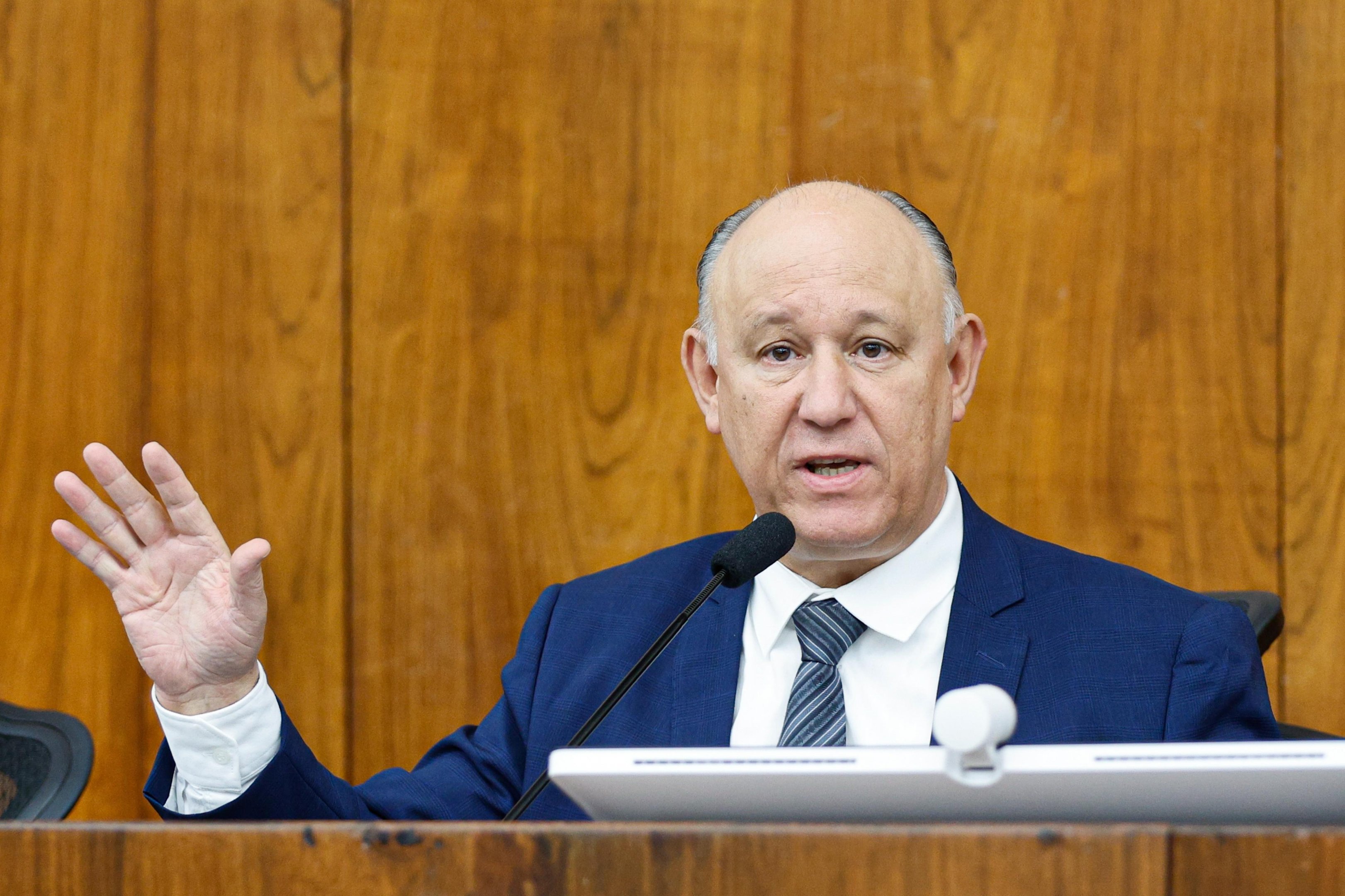 Oposi&ccedil;&atilde;o ao governo Leite, Pepe Vargas destaca atitude republicana ao assumir o Piratini por quatro dias