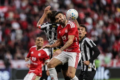 PORTO ALEGRE, RS, BRASIL, 06-09-2026:  Inter x Santos em duelo válido  pela  26ª rodada do Campeonato Brasileiro. Foto: Renan Mattos/Grupo RBS<!-- NICAID(16360521) -->
