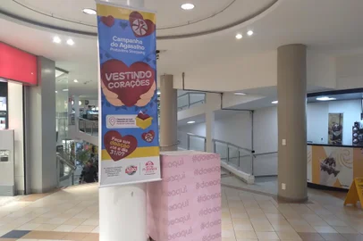 Campanha do agasalho do shopping Prataviera, em Caxias do Sul, recolheu 500 quilos de peças neste ano. <!-- NICAID(15505391) -->