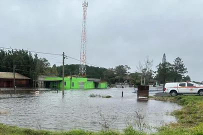 MOSTARDAS, RS, BRASIL - 29/05/2025 - Mostardas, no Litoral Norte, registra alagamentos após chuva no RS<!-- NICAID(16048525) -->