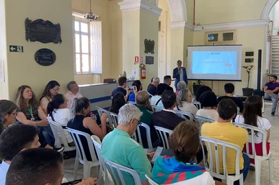 Igor Islabão / Agencia RBS Prefeito de Pelotas, Fernando Marroni apresenta a Lei Orçamentária Anual de 2026<!-- NICAID(16164368) -->