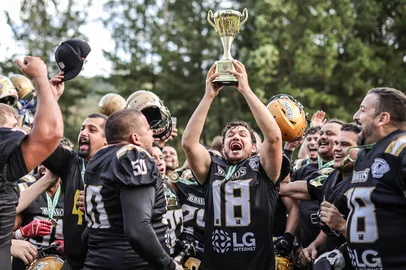 Bravos Futebol Americano é campeão do Gauchã<!-- NICAID(16040656) -->