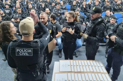 Cerca de 180 agentes foram acionados para cumprir oito mandados de prisão, 28 de busca e nove bloqueio de contas bancárias
