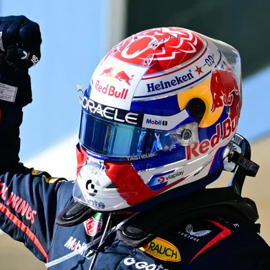 Red Bull Racing's Dutch driver Max Verstappen celebrates after winning the United States Formula One Grand Prix at the Circuit of the Americas in Austin, Texas, on October 19, 2025. (Photo by Jim WATSON / AFP)<!-- NICAID(16152201) -->