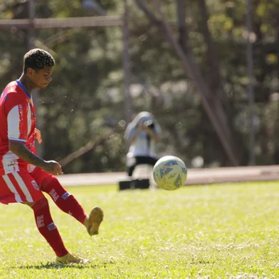 Apafut 4 x 1 Clube 1992 pela 5ª rodada da Terceirona Gaúcha 2025.<!-- NICAID(16151883) -->