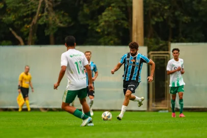 O atacante Diego Costa em jogo do Grêmio contra o Juventude no CT Hélio Dourado, em Eldorado do Sul, válido pela Copa FGF.<!-- NICAID(15863841) -->