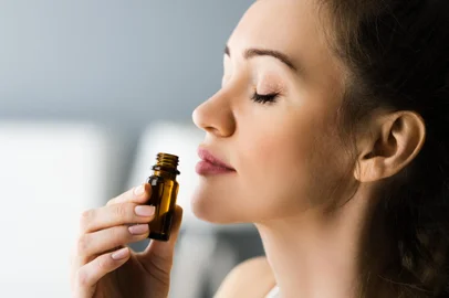 Aromatherapy Essential Oil Smell Therapy Herbal TreatmentIndexador: Andrey PopovFonte: 406170105<!-- NICAID(15584590) -->